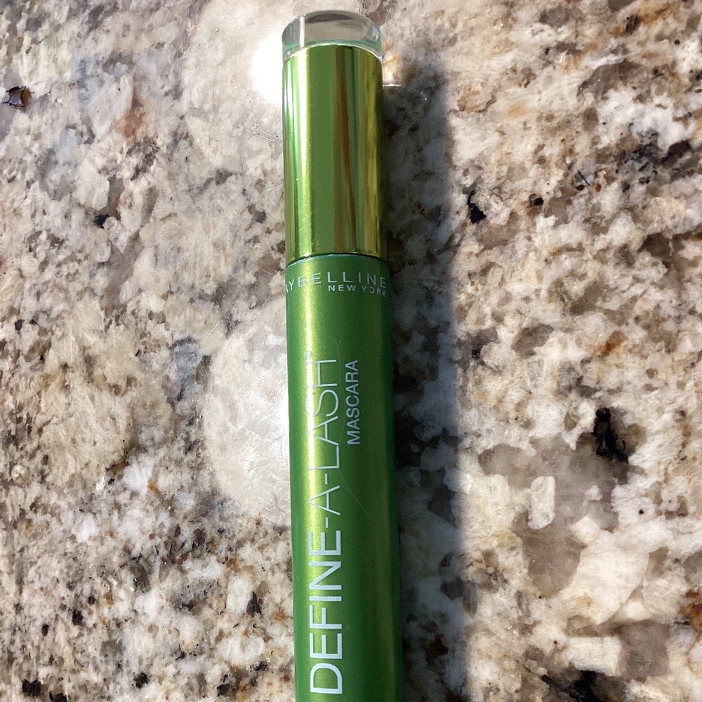 MAYBELLINE Define a lash mascara Very Black
